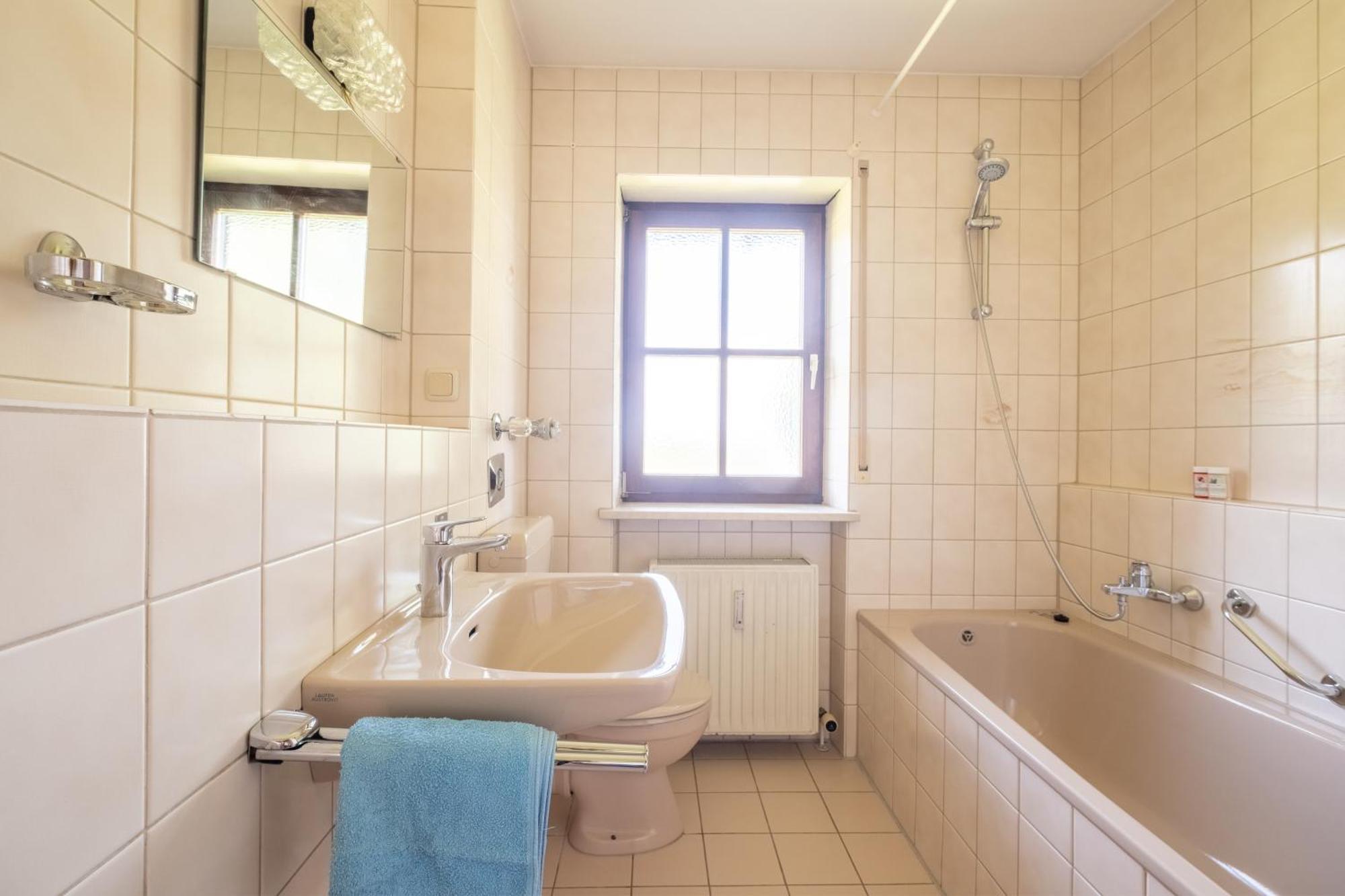 Gemuetliches Wohlfuehl-Apartment Mit Perfektem Seeblick Diessen am Ammersee Luaran gambar