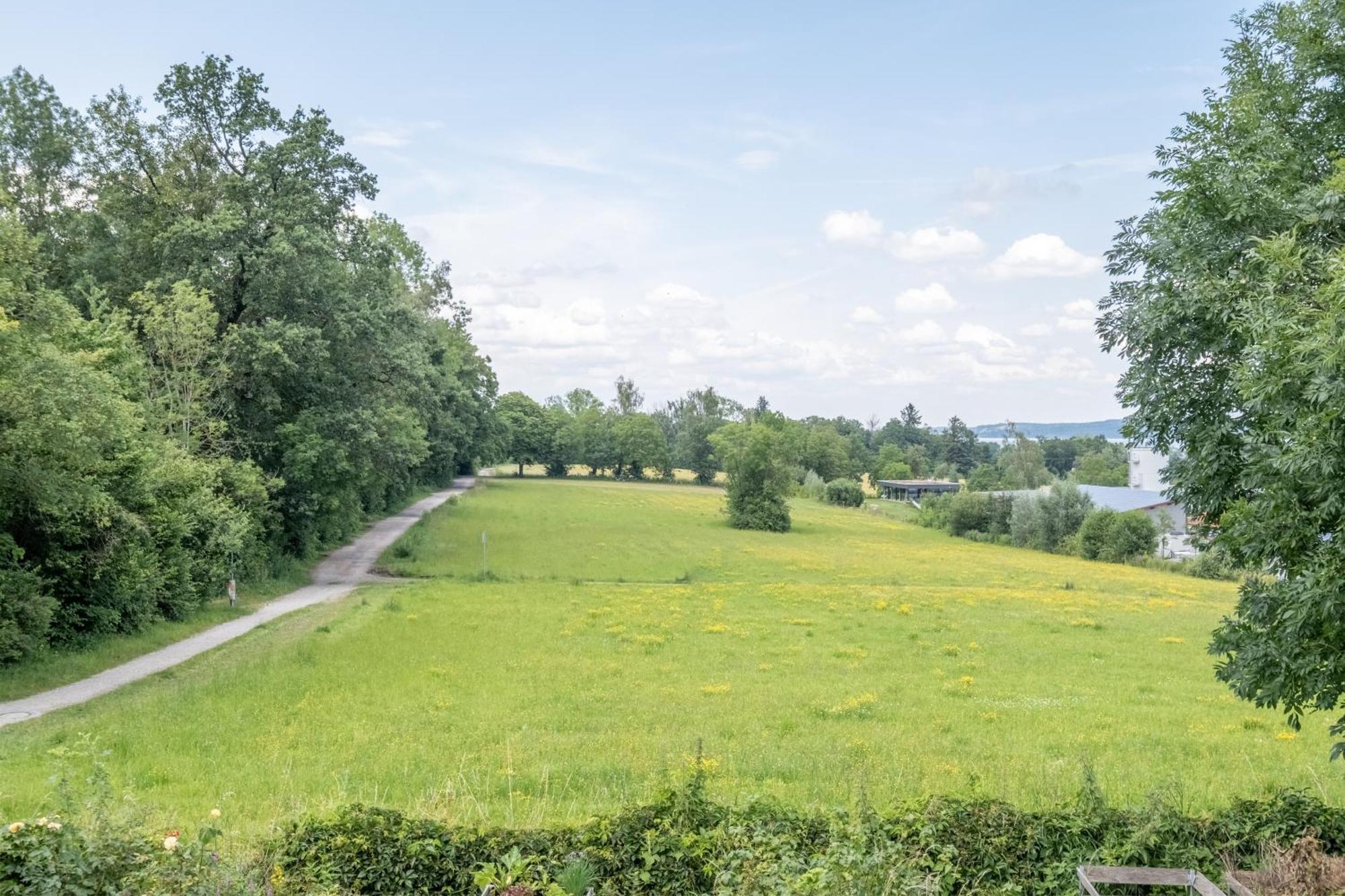 Gemuetliches Wohlfuehl-Apartment Mit Perfektem Seeblick Diessen am Ammersee Luaran gambar